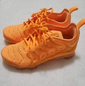 NIKE Air vapormax plus